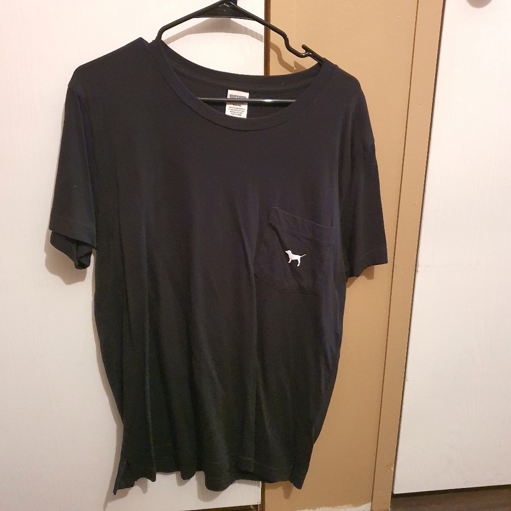 Vs pink campus tee